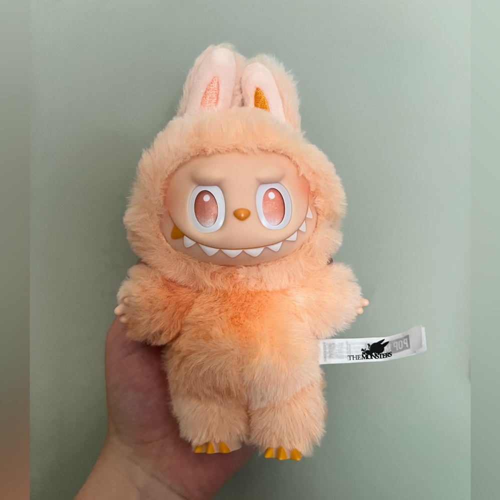 Labubu Big Into Energy Happy